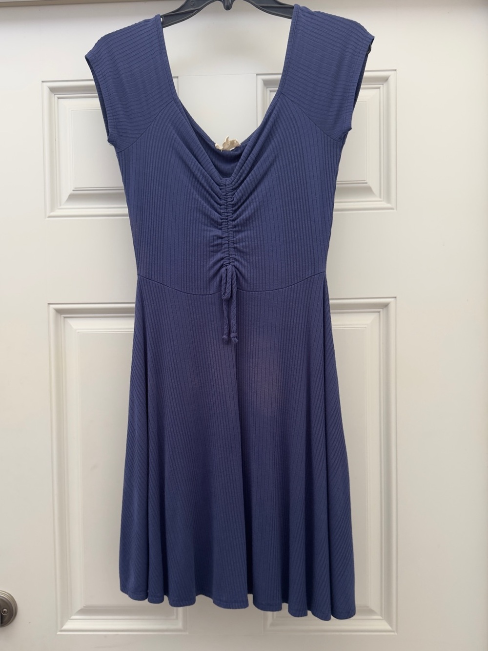 Cap-Sleeve Ruched Front Knit Women’s Dress in Blue Medium